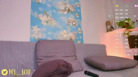 Ashley Dolce and Lou online show from June 17, 3:35 pm