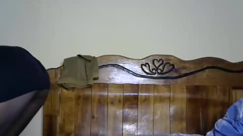 breelia online show from February 14, 3:43 am