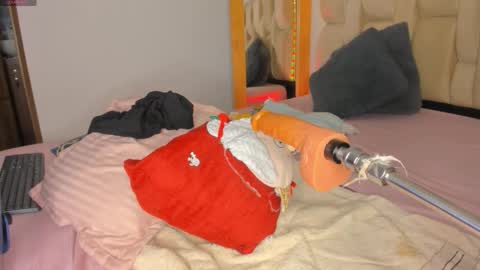 Branda online show from November 25, 2:08 pm