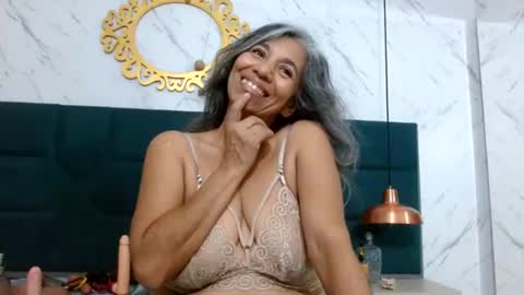 BRENDA VELASQUEZ online show from June 12, 10:18 pm