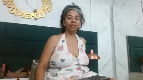 BRENDA VELASQUEZ online show from June 27, 6:25 pm