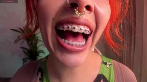 Snapshot of bri_von_dhara_ chatting on September 14, 3:32 pm Bri online show from September 14, 3:32 pm
