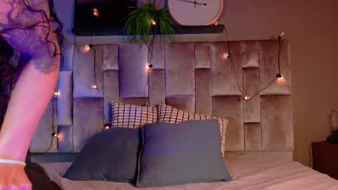 B R I A  online show from October 8, 2:49 am