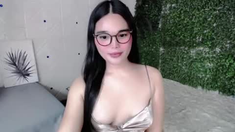 Claire online show from July 20, 1:02 pm