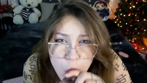 briarwynn online show from December 20, 11:20 pm