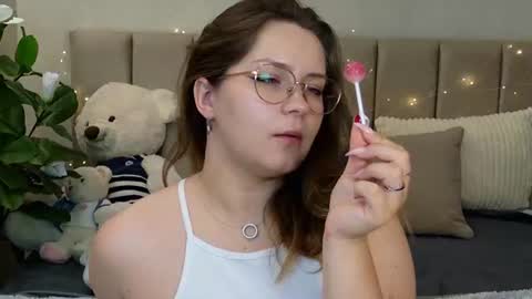briarwynn online show from July 7, 6:21 pm