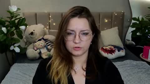 briarwynn online show from June 25, 6:42 pm