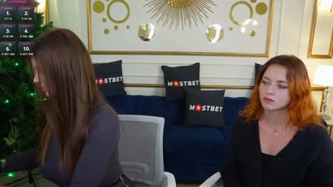 Snapshot of bright_diamonds_054 chatting on December 7, 3:41 pm Diamonds Girls online show from December 7, 3:41 pm