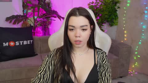 Snapshot of bright_diamonds_054 chatting on December 27, 3:38 pm Diamonds Girls online show from December 27, 3:38 pm