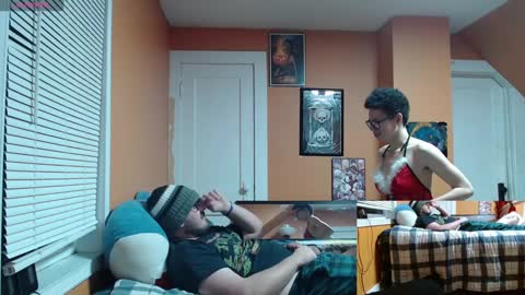 Strawberry online show from December 20, 1:14 am