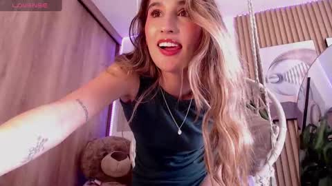  B R I N N A   online show from November 10, 7:53 pm