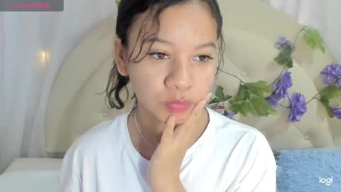 Snapshot of brithany_rousee chatting on January 16, 7:10 pm Brithany Rousee online show from January 16, 7:10 pm