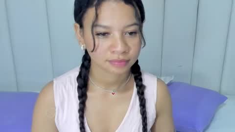 Snapshot of brithany_rousee chatting on February 13, 7:31 pm Brithany Rousee online show from February 13, 7:31 pm