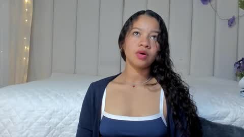 Snapshot of brithany_rousee chatting on February 19, 7:27 pm Brithany Rousee online show from February 19, 7:27 pm
