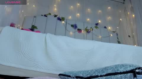 Snapshot of brithany_rousee chatting on March 7, 8:33 pm Brithany Rousee online show from March 7, 8:33 pm