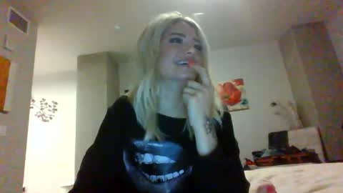 britneycherry08 online show from June 22, 3:25 am