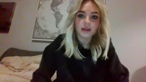 britneycherry08 online show from July 4, 3:46 am