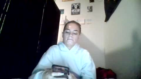 britneycherry08 online show from August 3, 9:59 am