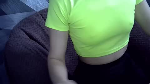 BritneyxKittens online show from December 14, 7:14 am