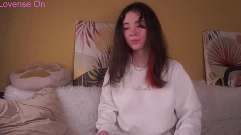Lina online show from June 6, 3:29 pm
