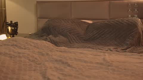 Anna online show from February 5, 4:04 pm