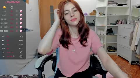 broosnica1 online show from May 14, 10:32 am