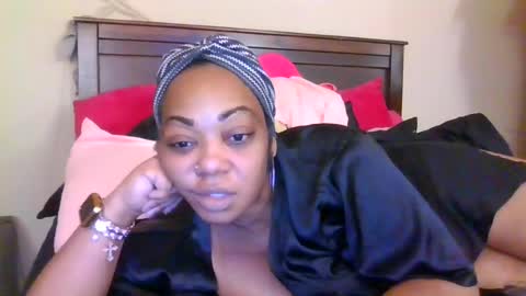 brownroundrenee online show from July 21, 11:22 am