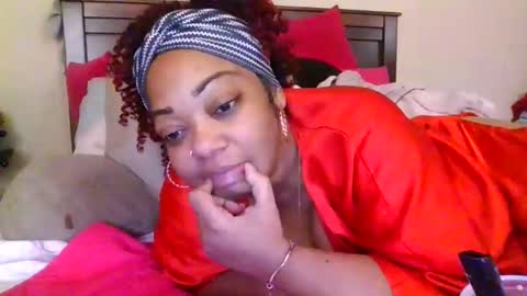 brownroundrenee online show from February 4, 10:51 am