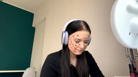 Luna online show from April 29, 1:25 pm