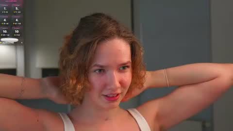 Tess online show from July 9, 8:44 pm