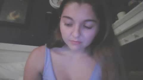 Snapshot of brunettebaby040 chatting on October 19, 6:04 am brunettebaby040 online show from October 19, 6:04 am