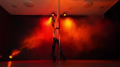 Bubble  gum  online show from March 8, 2:04 am