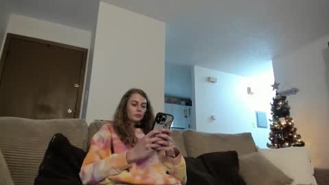 Buffy online show from December 1, 3:21 am