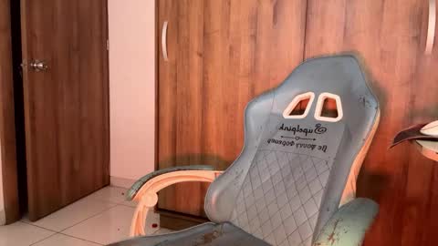 Isa online show from December 5, 12:43 am