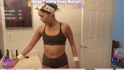 Snapshot of bunnycheekz chatting on December 3, 2:16 pm Tokki  bunny  online show from December 3, 2:16 pm