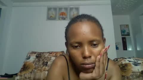 bunnydiva_ online show from July 4, 7:48 am