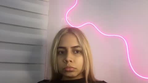 bunnylove_07 online show from January 12, 11:21 pm