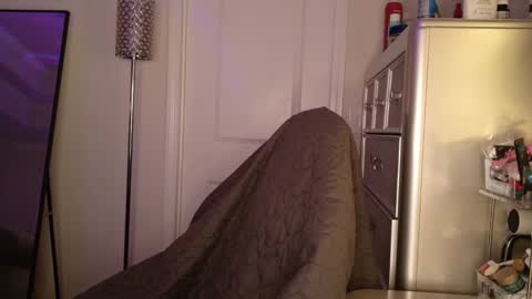 butterfly booty online show from March 8, 11:47 am