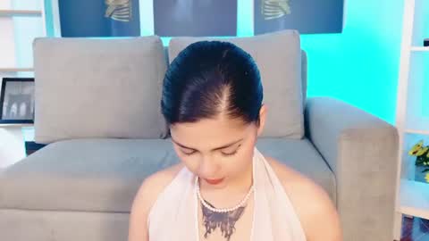 Lia Butterfly  online show from July 5, 12:11 pm
