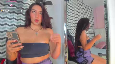 Snapshot of calanthelove chatting on March 4, 2:49 am Calanthe online show from March 4, 2:49 am