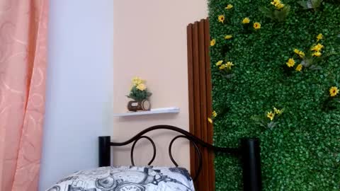 calimasalas2 online show from March 15, 2:57 am