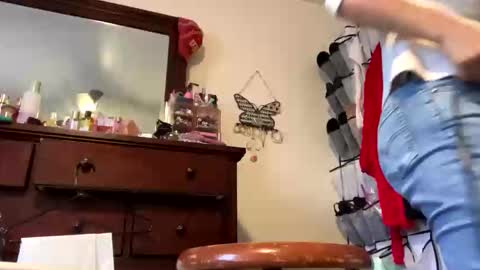 calishop1 online show from March 5, 8:26 pm