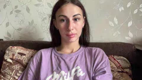 Anna online show from November 6, 8:20 am