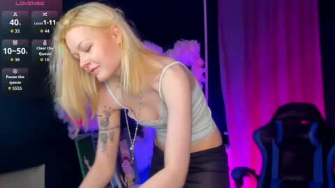 Robin online show from January 13, 2:39 am