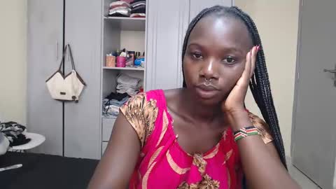 Snapshot of camclit chatting on December 19, 5:51 am Princess online show from December 19, 5:51 am