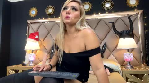 CameronStar online show from December 13, 8:14 pm