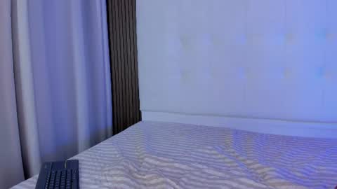 cami_adamss online show from June 20, 2:53 pm