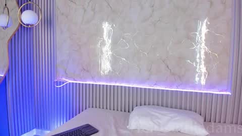 Snapshot of camila_adams chatting on October 27, 10:22 am Cami online show from October 27, 10:22 am