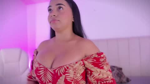 Snapshot of camila_adams chatting on December 10, 7:11 pm Cami online show from December 10, 7:11 pm