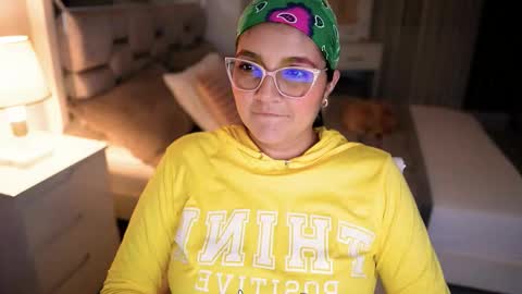 Snapshot of camila_buitrago chatting on October 10, 3:55 am Camila buitrago online show from October 10, 3:55 am